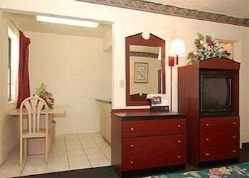 Lodge Lauderdale Gardens & Ft Lauderdale International Airport