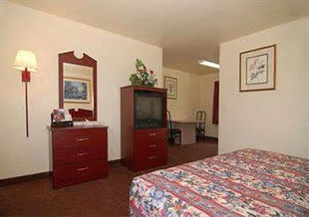 Lodge Lauderdale Gardens & Ft Lauderdale International Airport *