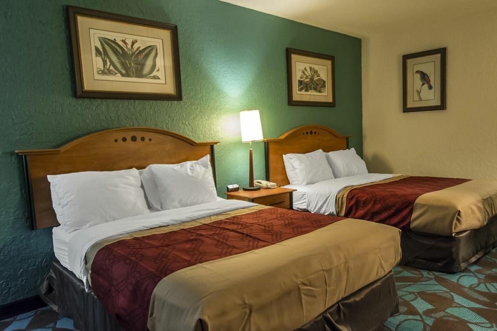 Lodge Lauderdale Gardens & Ft Lauderdale International Airport *